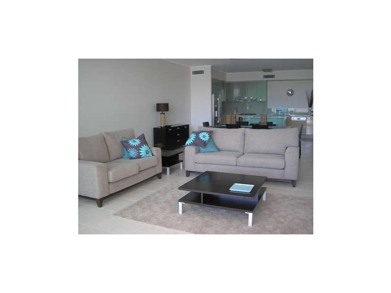 109/72-74 The Strand, North Ward QLD 4810