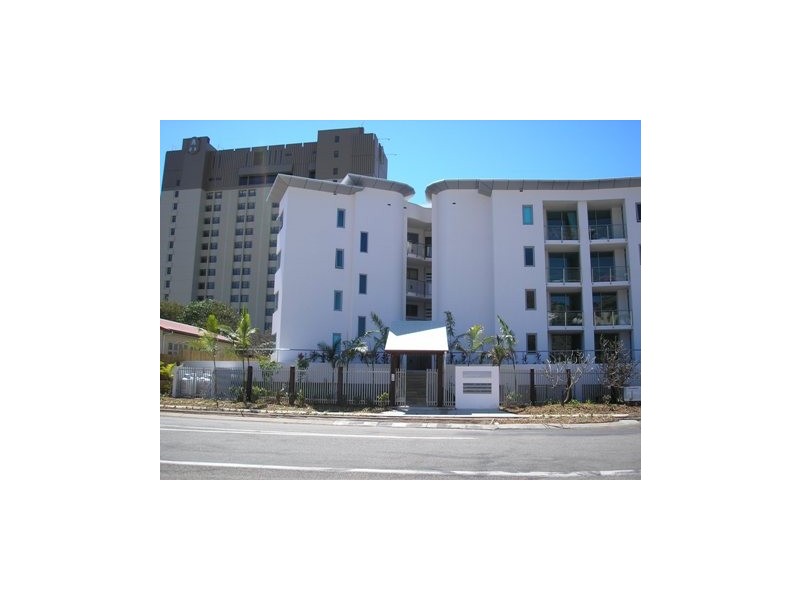 109/72-74 The Strand, North Ward QLD 4810