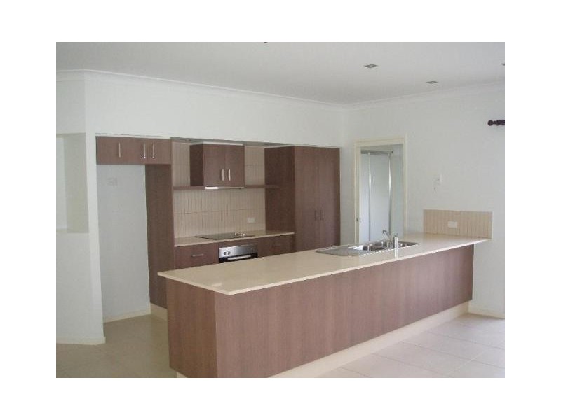 3 St Kilda Row, Douglas QLD 4814