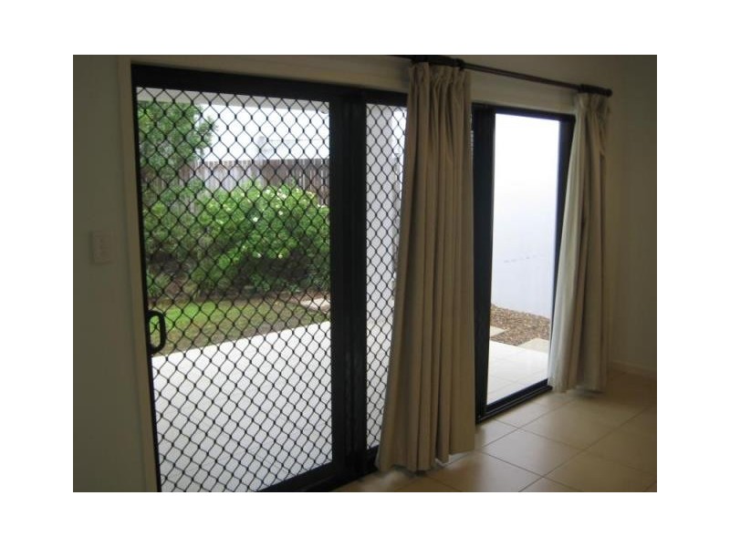 3 St Kilda Row, Douglas QLD 4814