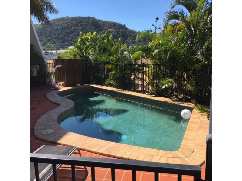 8/13-15 Terrace Place, Nelly Bay QLD 4819