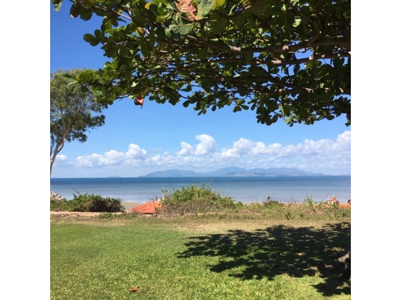 8/13-15 Terrace Place, Nelly Bay QLD 4819