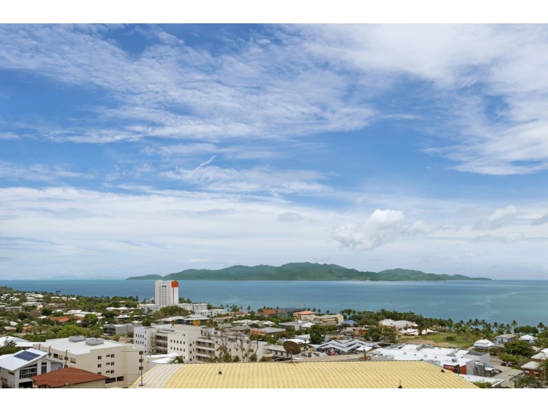 11/7 Hale Street, Townsville City QLD 4810
