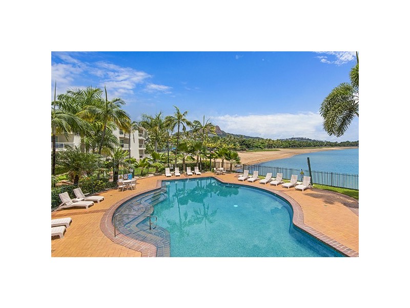 6/7 Mariners North, Townsville City QLD 4810