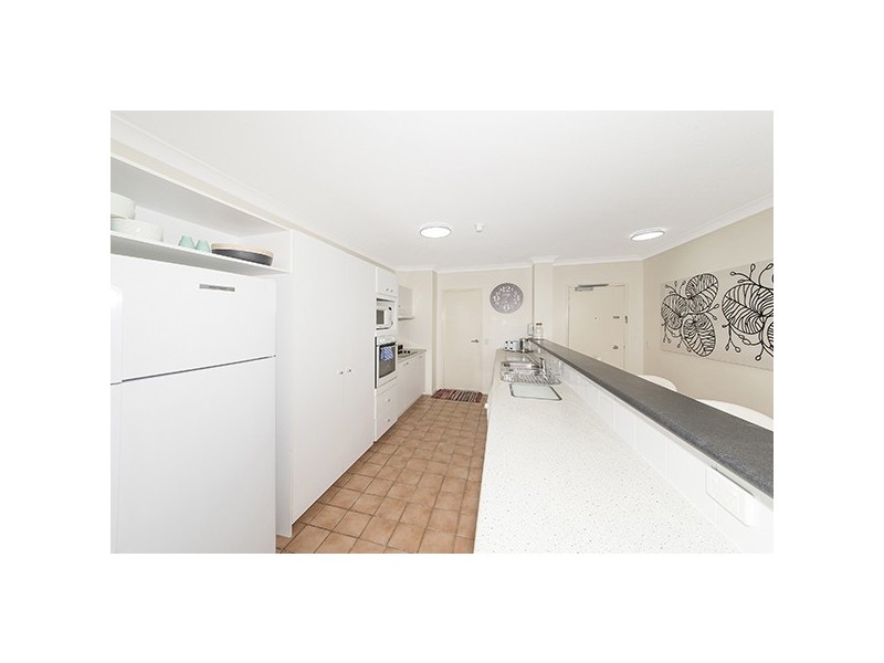 6/7 Mariners North, Townsville City QLD 4810