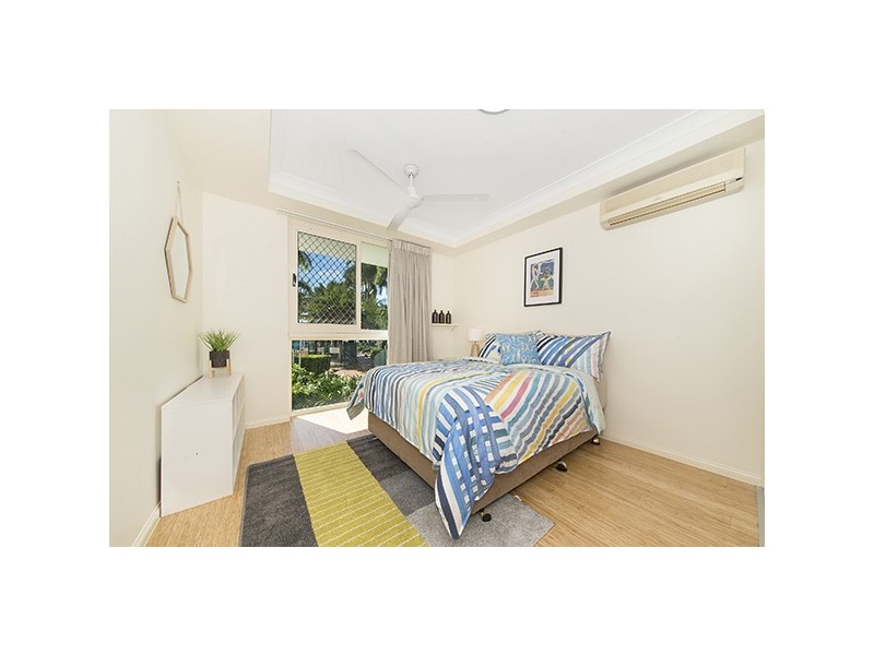 6/7 Mariners North, Townsville City QLD 4810