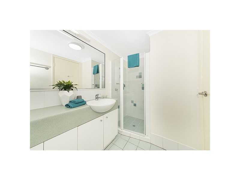 6/7 Mariners North, Townsville City QLD 4810