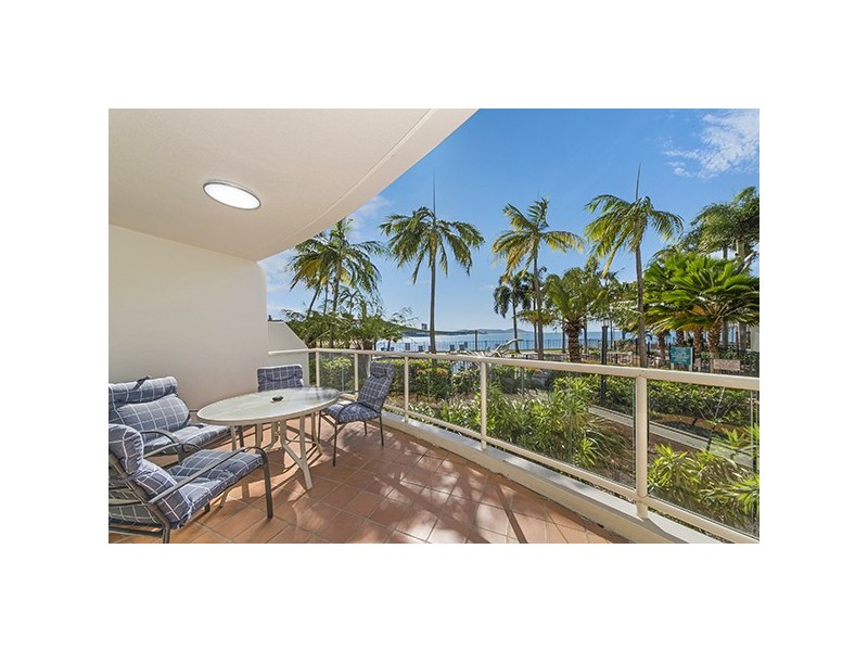 6/7 Mariners North, Townsville City QLD 4810