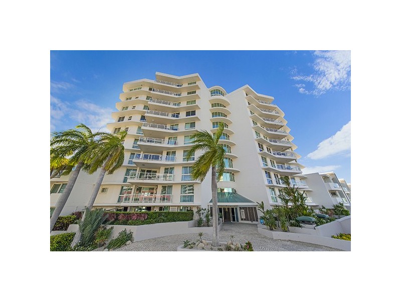 6/7 Mariners North, Townsville City QLD 4810