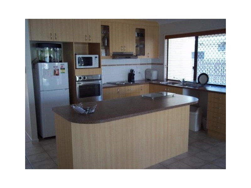 16 Bellingham Crescent, Kirwan QLD 4817