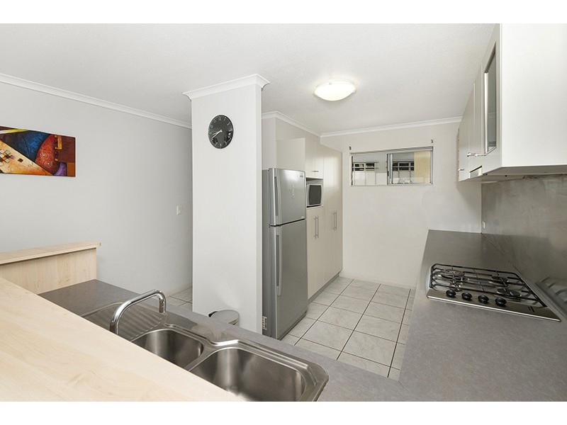 40/11-17 Stanley Street, Townsville City QLD 4810