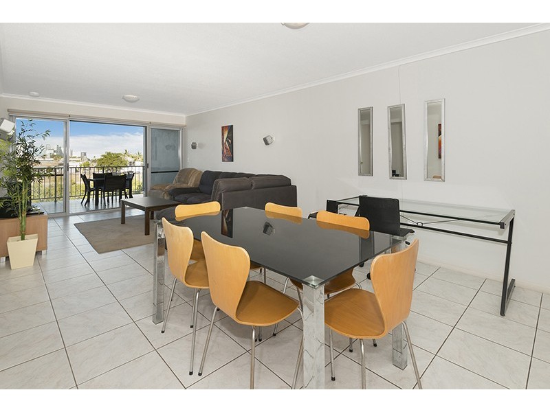 40/11-17 Stanley Street, Townsville City QLD 4810