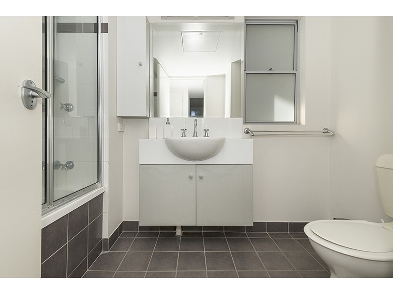 40/11-17 Stanley Street, Townsville City QLD 4810