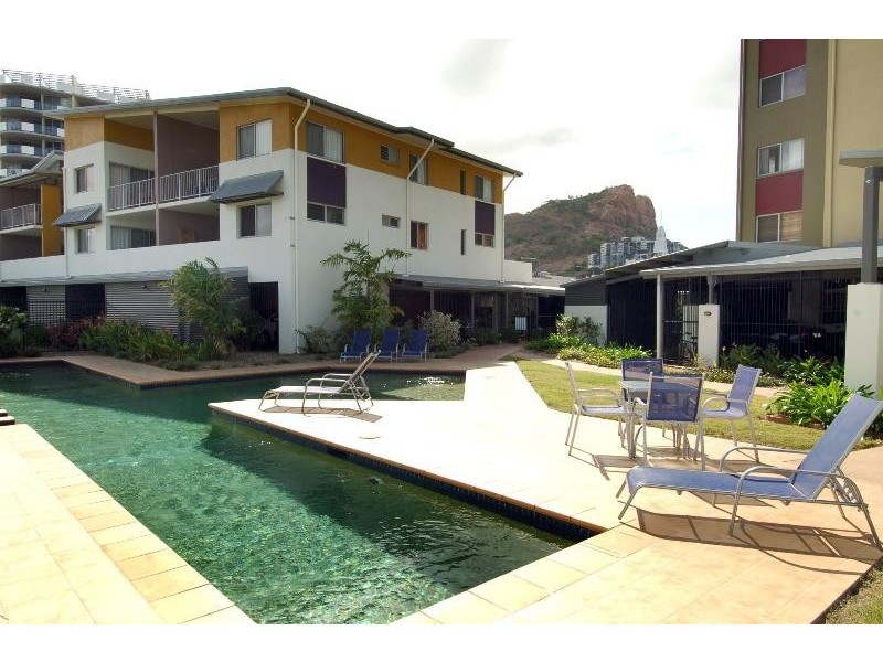 40/11-17 Stanley Street, Townsville City QLD 4810