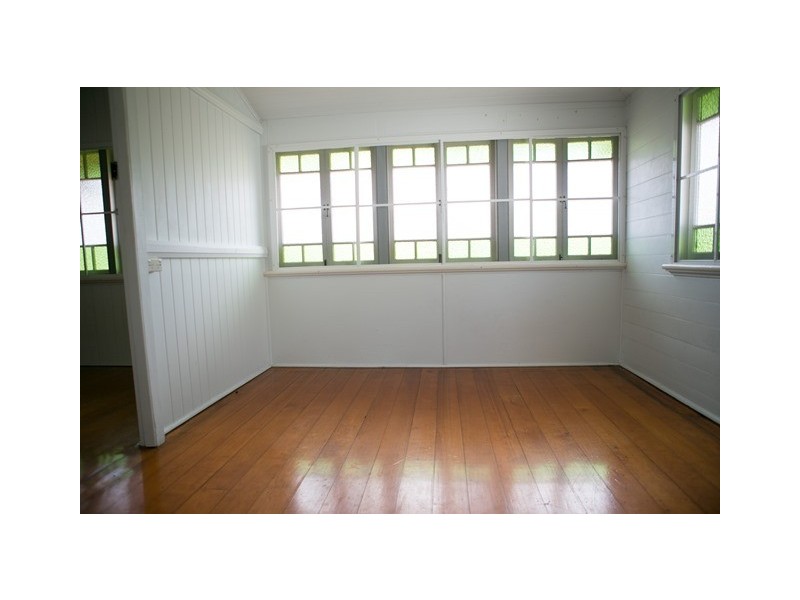 5 Garrick Street, West End QLD 4810