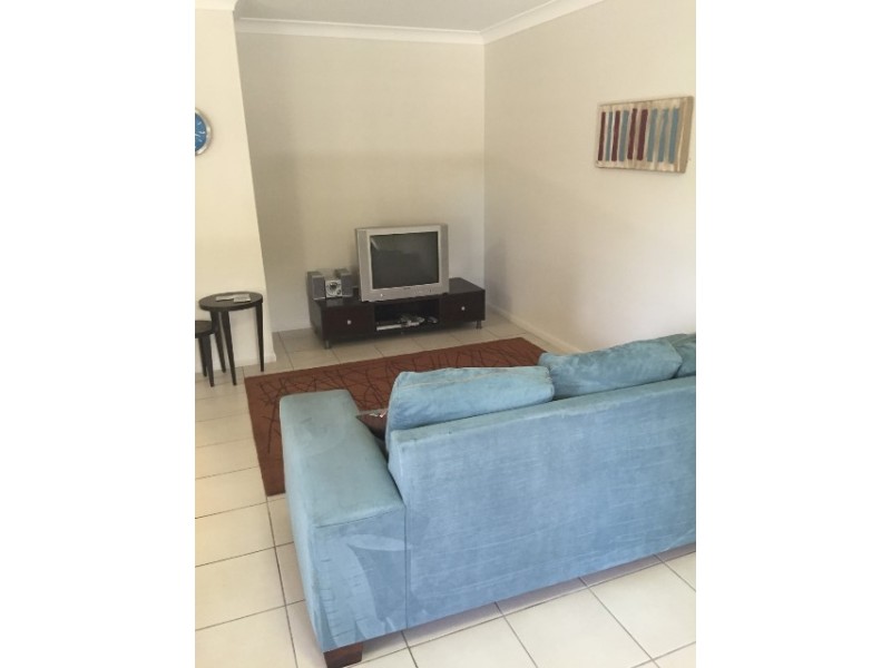 9/53-55 Kings Road, Hyde Park QLD 4812