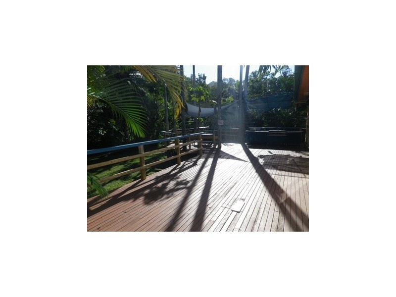 26 The Grove, Nelly Bay QLD 4819