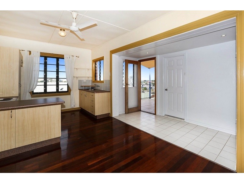 4/22 Melton Terrace, Townsville City QLD 4810
