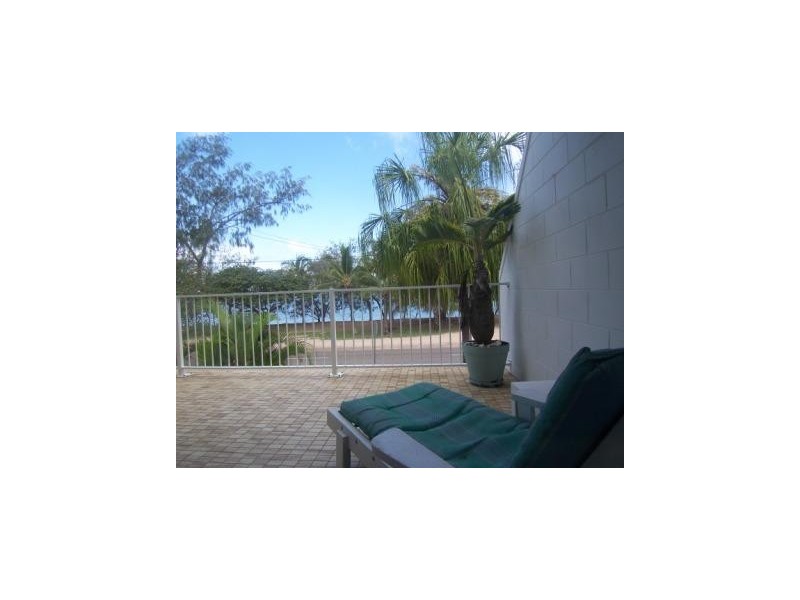 3/37 Marine Pde Arcadia, Magnetic Island QLD 4819