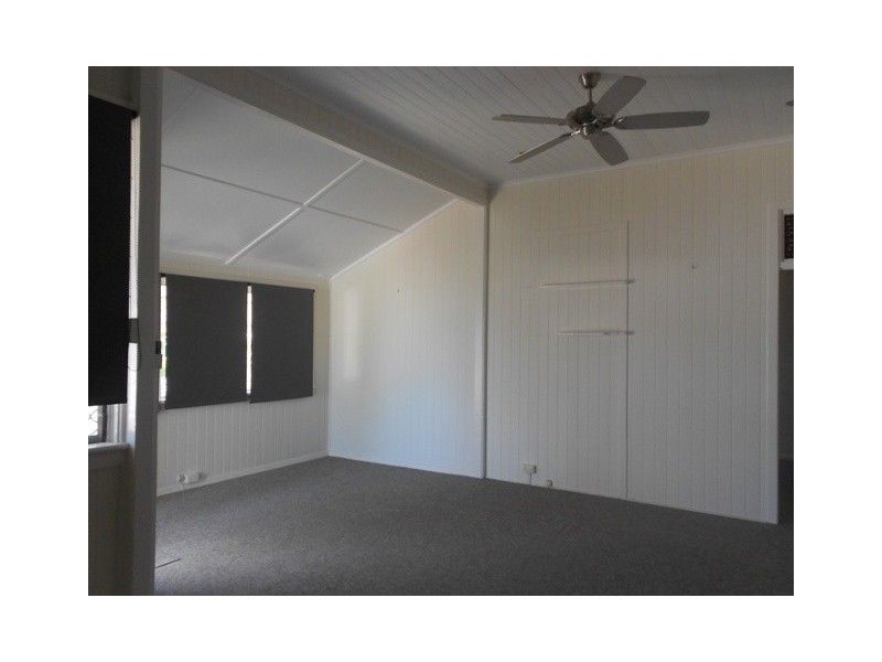 8B Martin Street, South Townsville QLD 4810