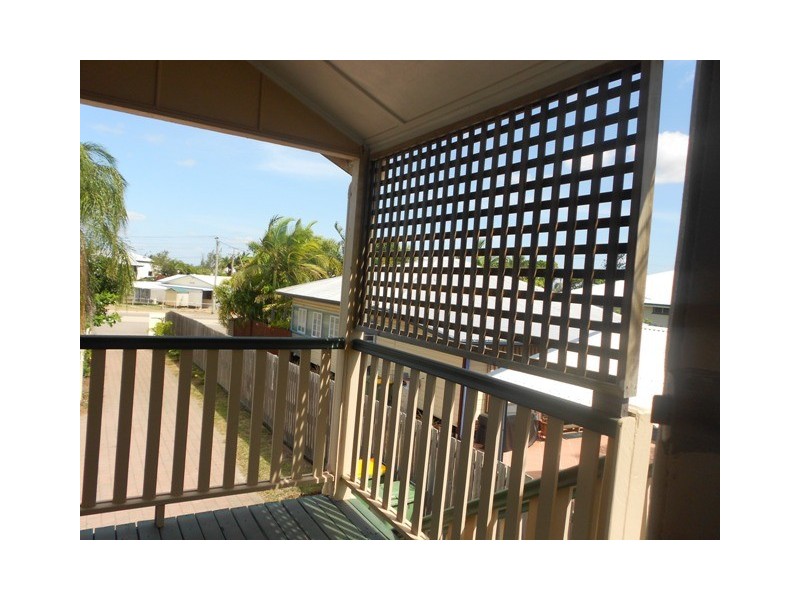8B Martin Street, South Townsville QLD 4810