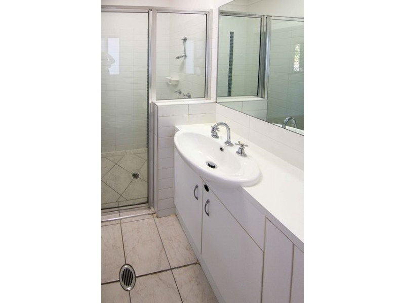 24 Paddington Terrace, Douglas QLD 4814