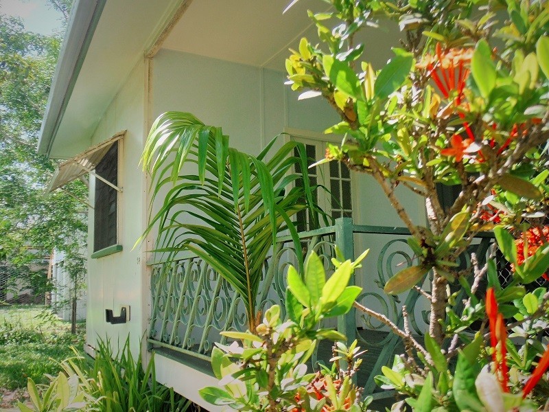 39 Montgomery Street, West End QLD 4810