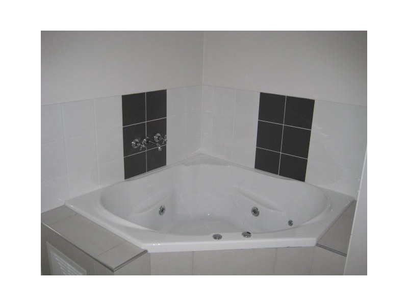 11/22 Stuart Street, North Ward QLD 4810