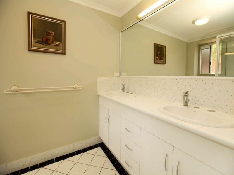 1/93 The Strand, North Ward QLD 4810