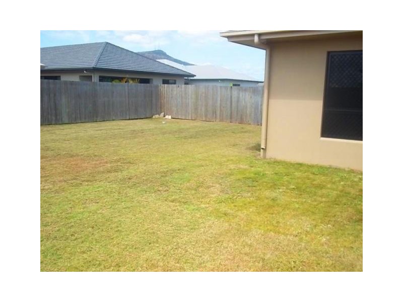 9 Waterstone Terrace, Idalia QLD 4811