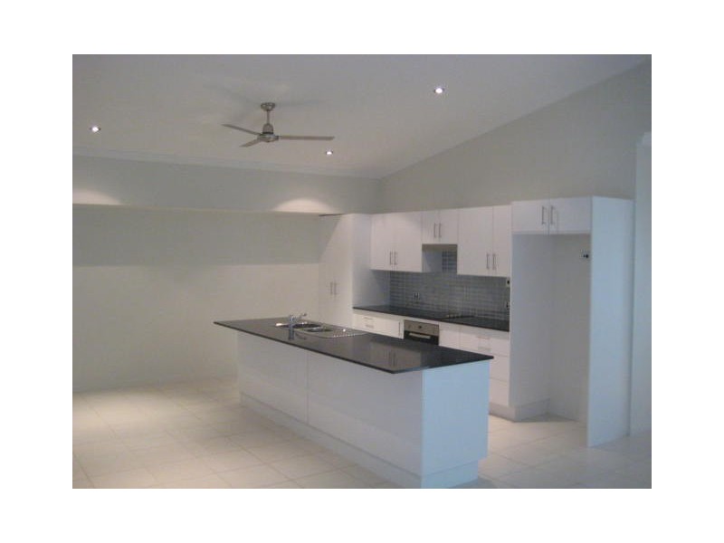 9 Waterstone Terrace, Idalia QLD 4811