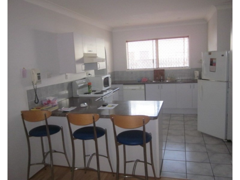 2/114 Mitchell Street, North Ward QLD 4810