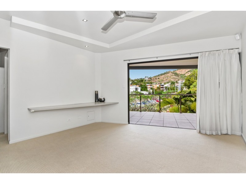 1/30-32 Gregory Street ( Empyrean ), North Ward QLD 4810