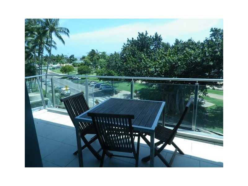 109/72-74 The Strand, North Ward QLD 4810