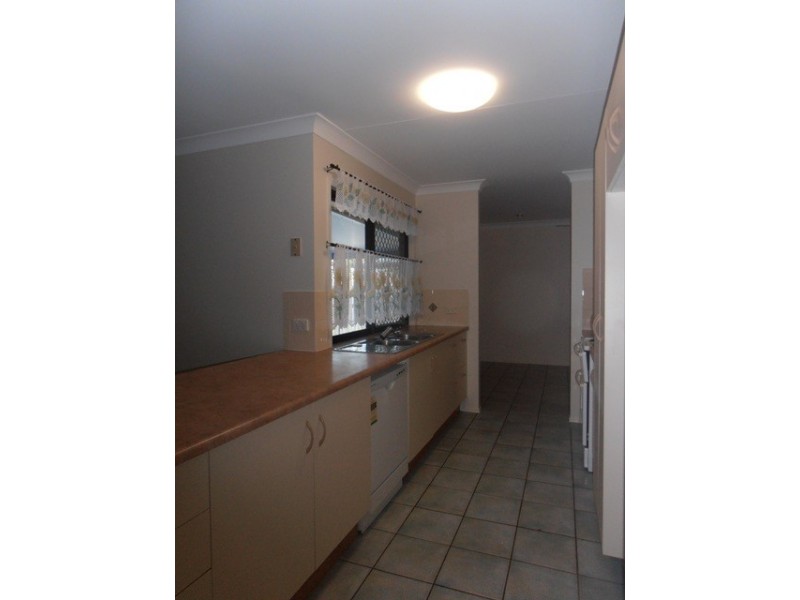 7 Gilmour Crescent, Kirwan QLD 4817