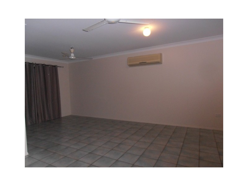 7 Gilmour Crescent, Kirwan QLD 4817