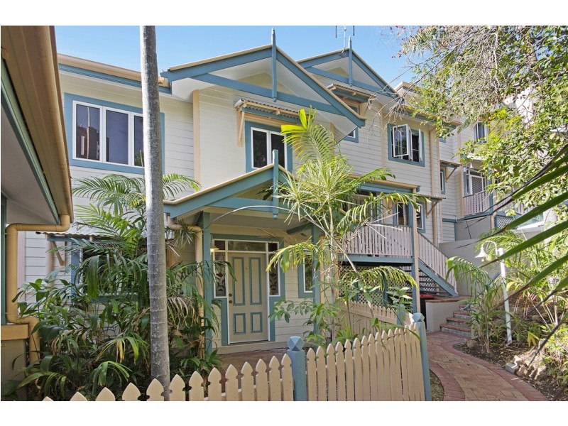 4/15 Cleveland Terrace, Townsville City QLD 4810