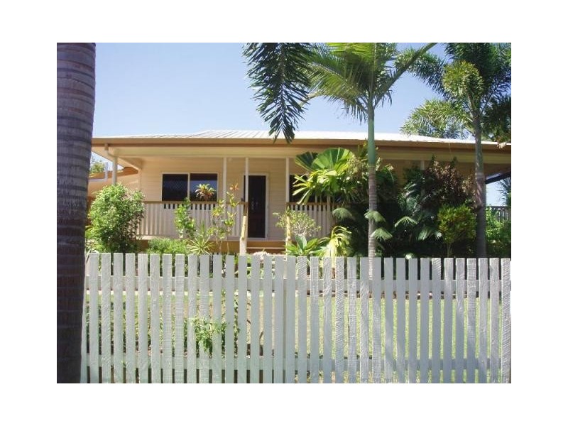 27A Brooks Street, Railway Estate QLD 4810