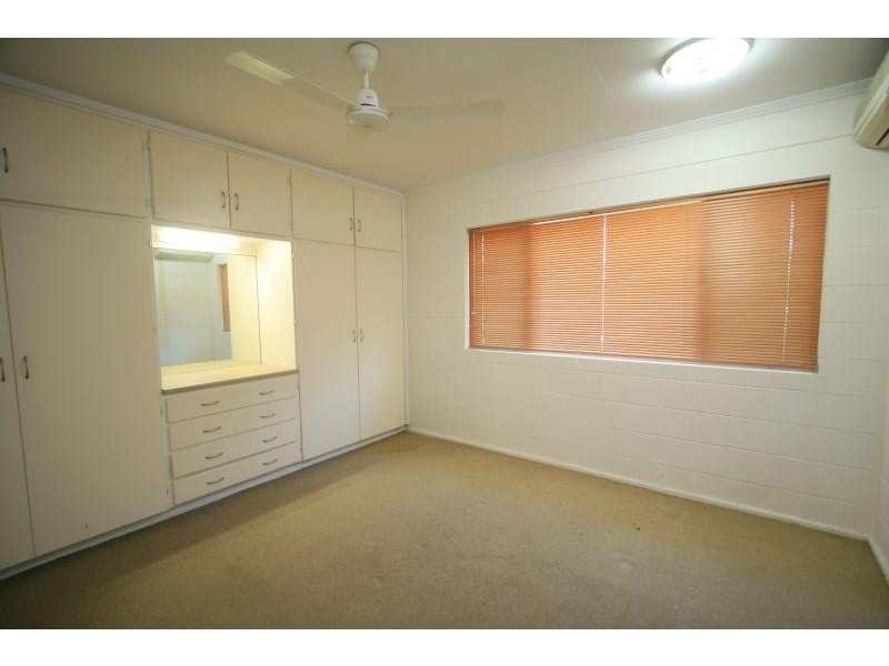 8/70 Eyre Street, North Ward QLD 4810