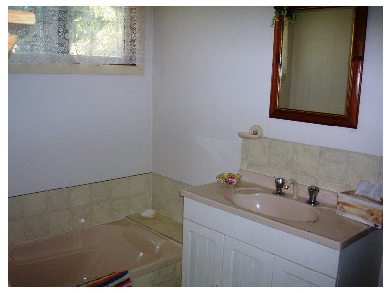 14 Granite Street, Picnic Bay, Magnetic Island QLD 4819