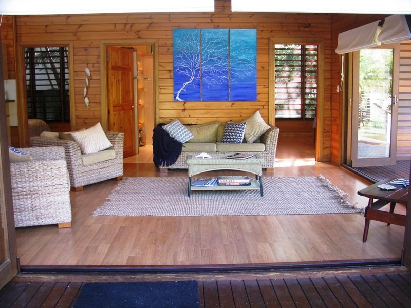 27 Barbarra Street Picnic Bay, Magnetic Island QLD 4819