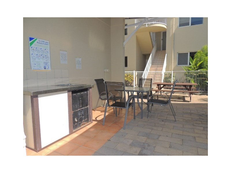 8/50 McIlwraith St, South Townsville QLD 4810