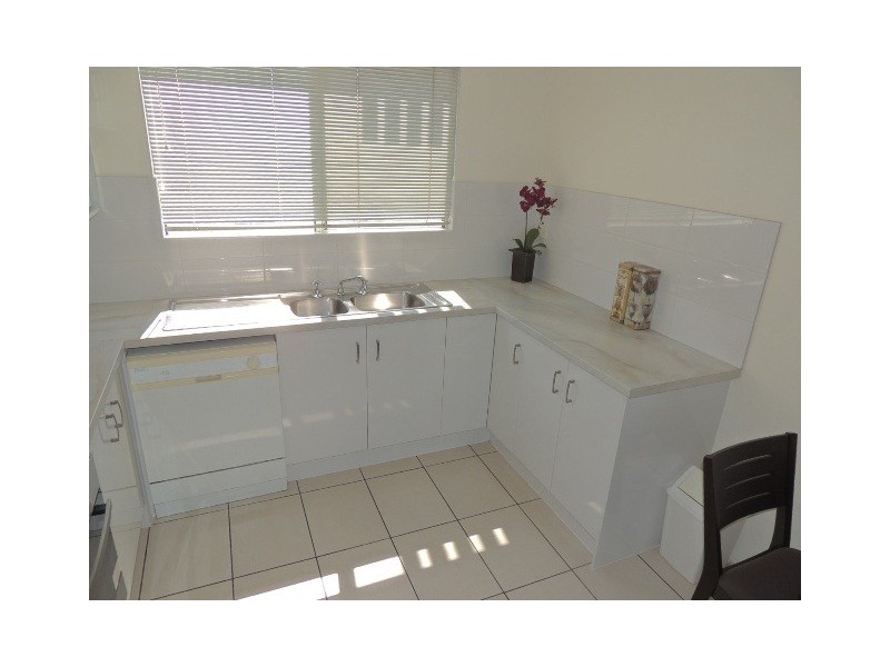 8/50 McIlwraith St, South Townsville QLD 4810