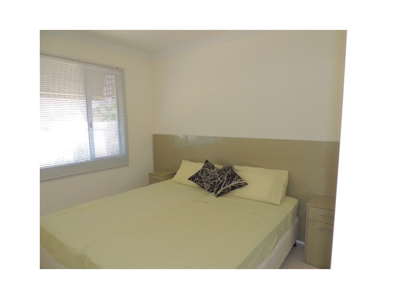 8/50 McIlwraith St, South Townsville QLD 4810