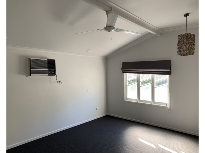 18 Fifth Street, Railway Estate QLD 4810