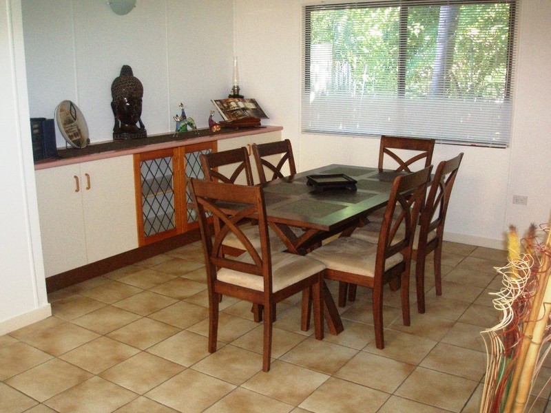 5 Robson st Nelly Bay, Magnetic Island QLD 4819