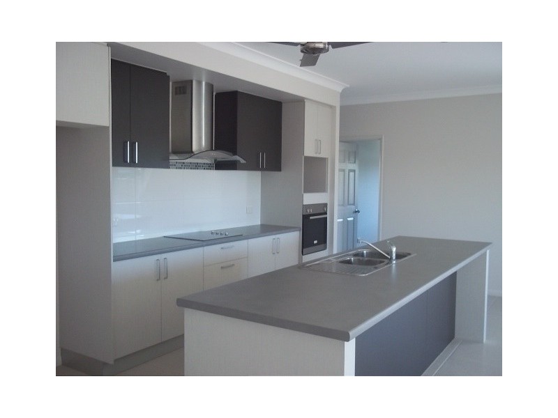 24 Fernbank Parade, Idalia QLD 4811