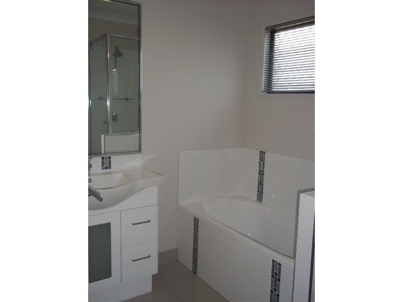 24 Fernbank Parade, Idalia QLD 4811