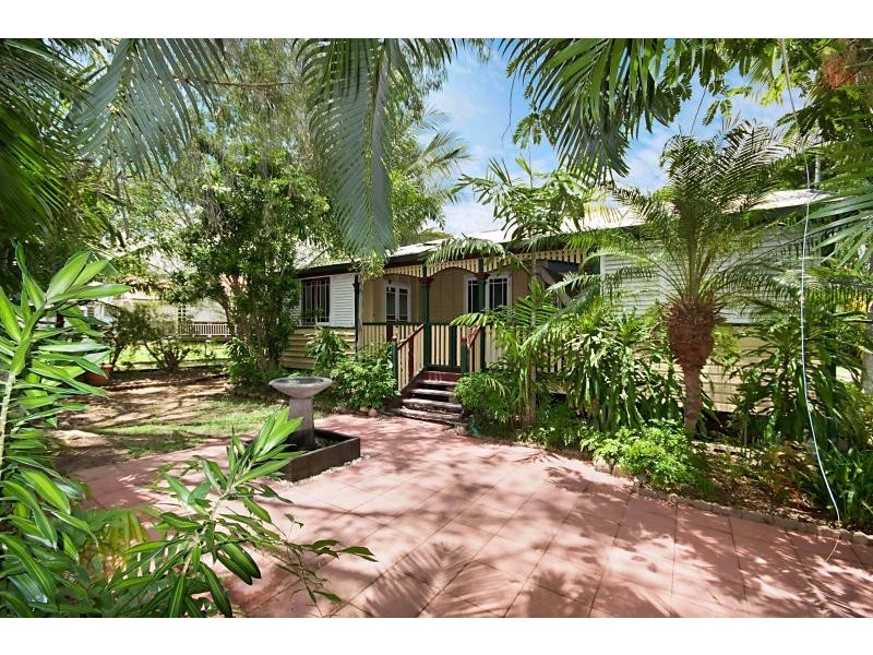 12 Ralston Street, West End QLD 4810