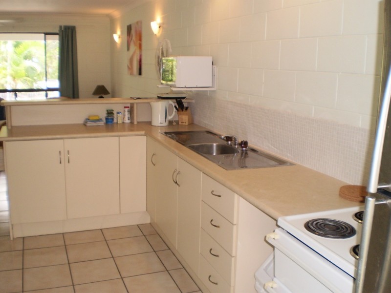 2/19 Mandalay Avenue Nelly Bay, Magnetic Island QLD 4819